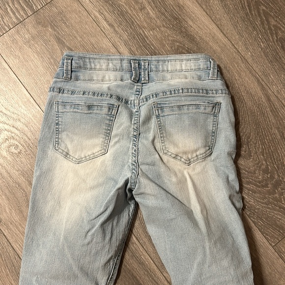 Blue Spice Light Wash Skinny Jeans - Picture 3 of 3